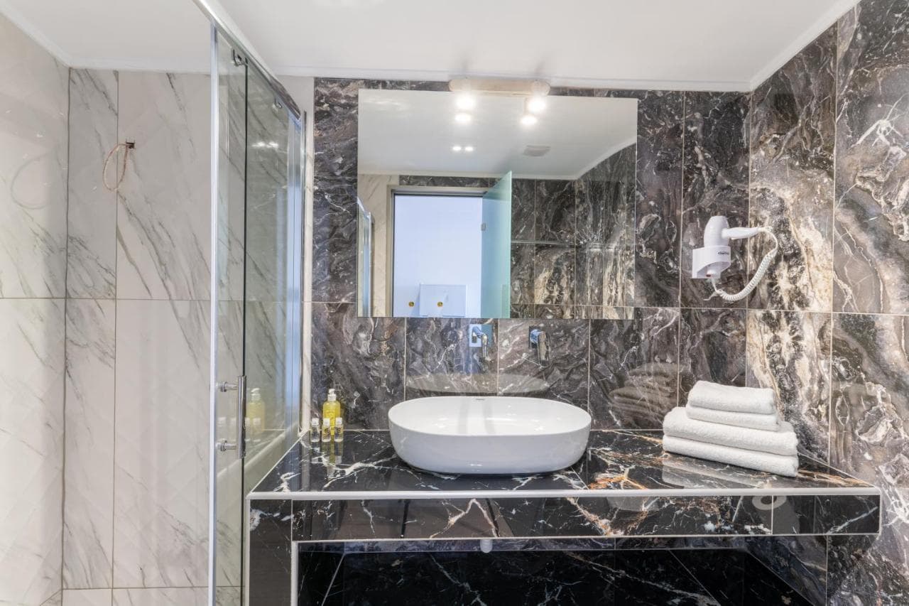 Sea View Suite