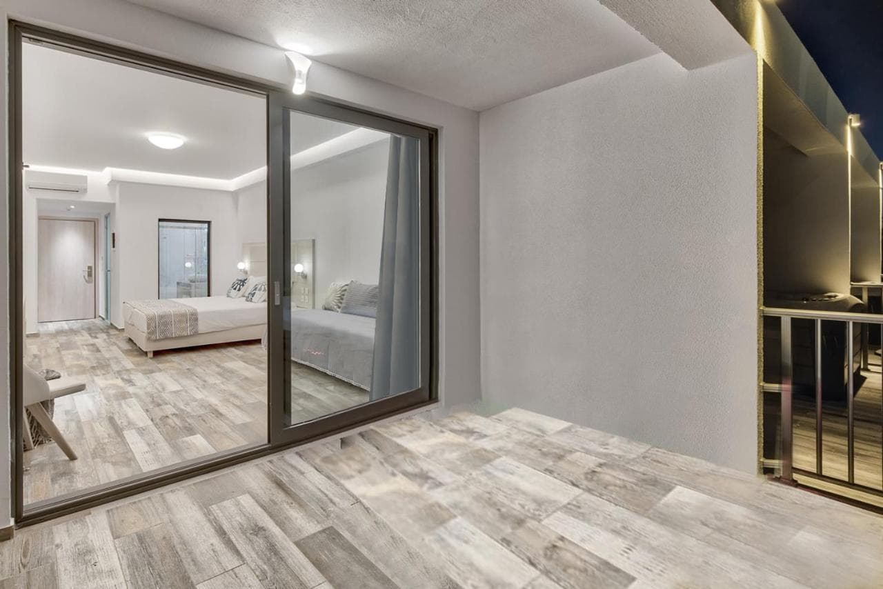 Sea View Suite